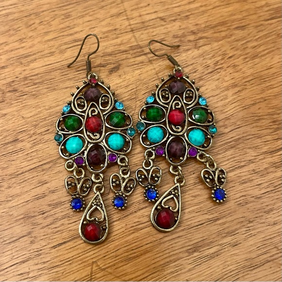 Set of Earrings - Picture 5 of 7